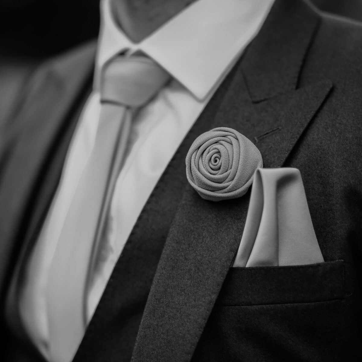 10 Wedding Boutonniere Alternatives - Georgia Bridal Show